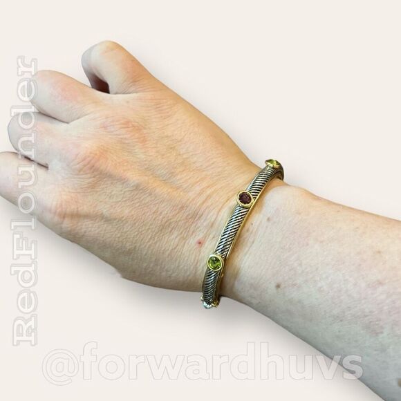 Bundle Sale 3 for $15 | Silver & Gold Tone Hinge Bracelet - Picture 3 of 8